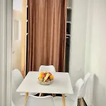 Guy Moquet - Proche Paris Et - Commerces A Proximite Apartmán *