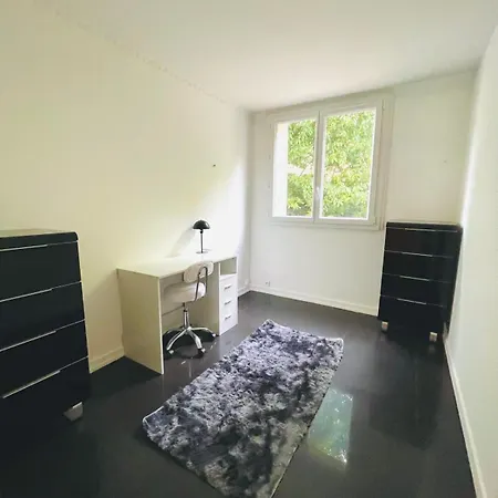 Apartment Guy Moquet
